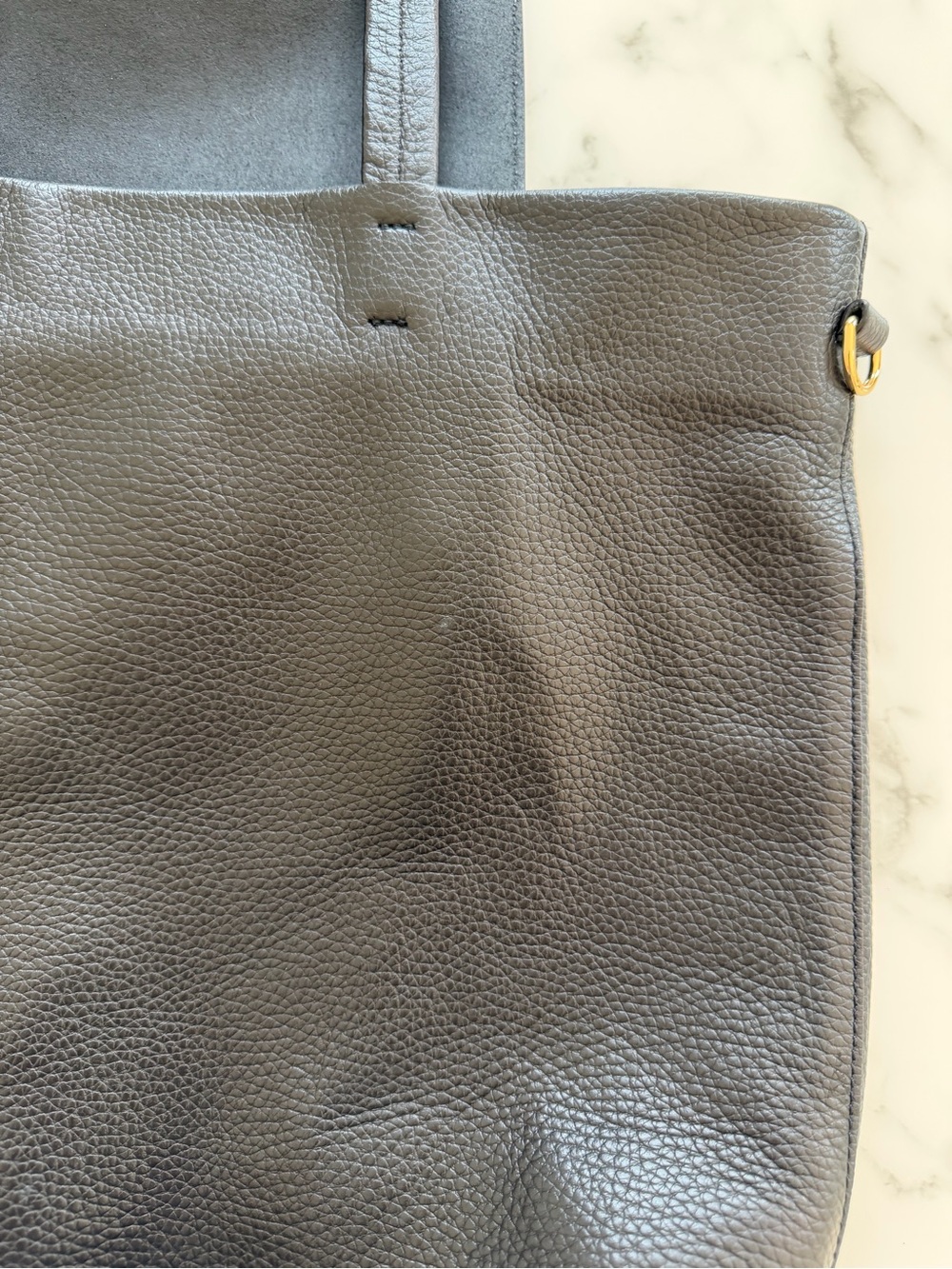 Cuyana Tall Easy Zipper Tote - Picture 4 of 7